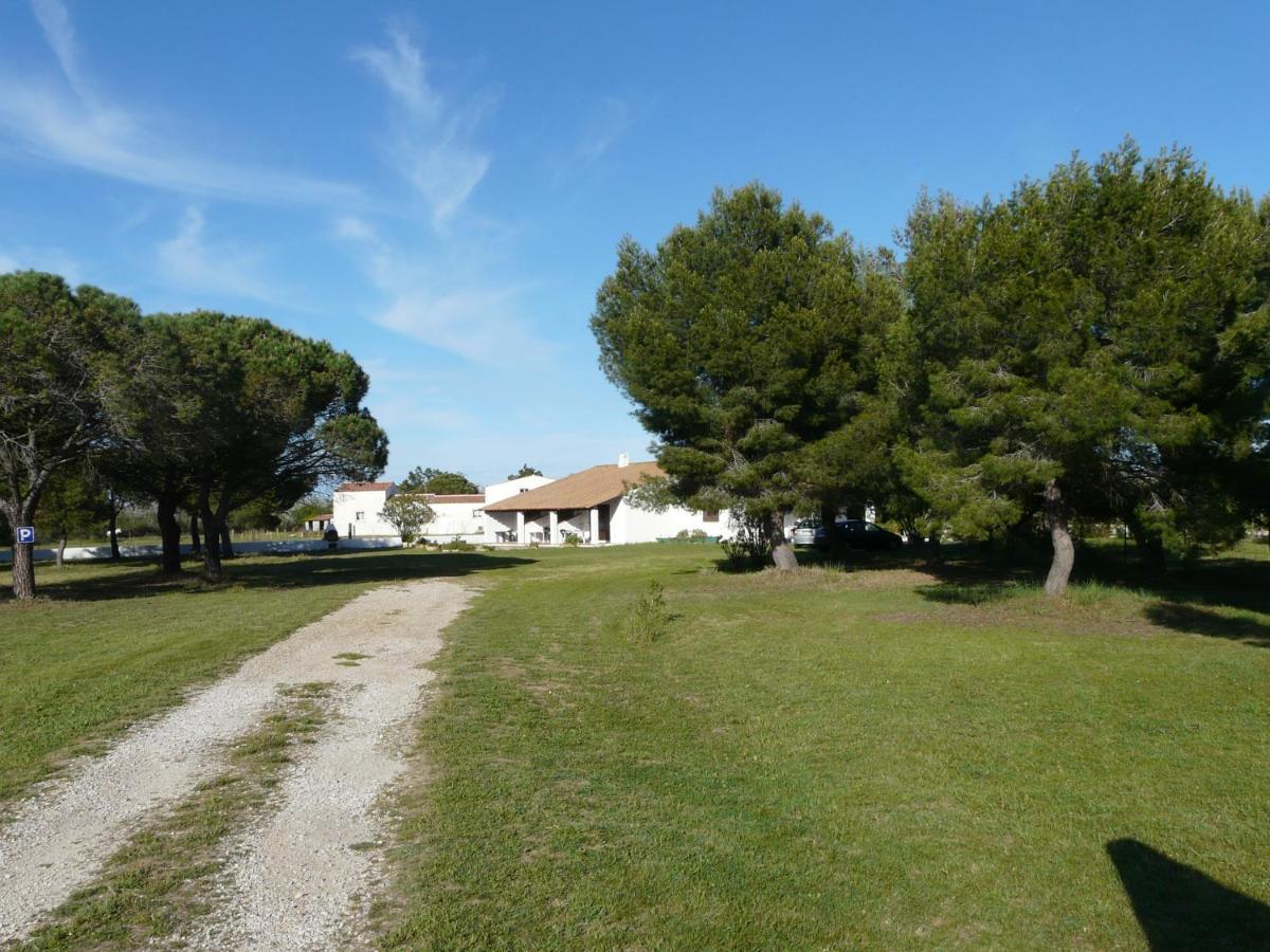 Mas Du Clos De La Barque Saintes-Maries-de-La-Mer Exterior foto